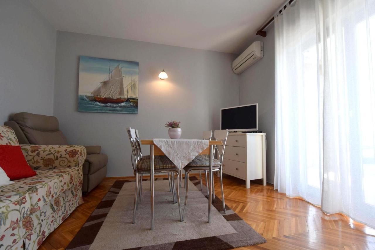 Apartment Mila Malinska Eksteriør bilde