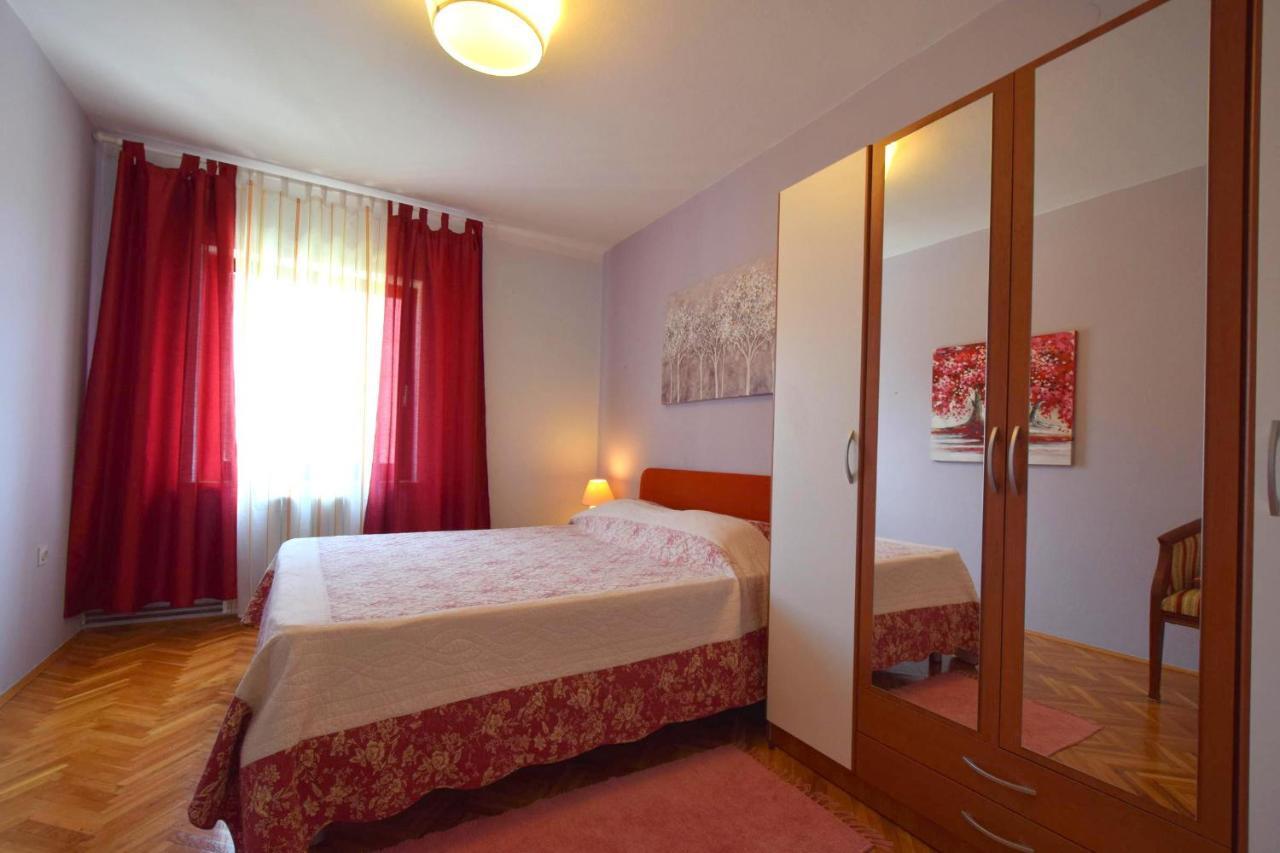 Apartment Mila Malinska Eksteriør bilde