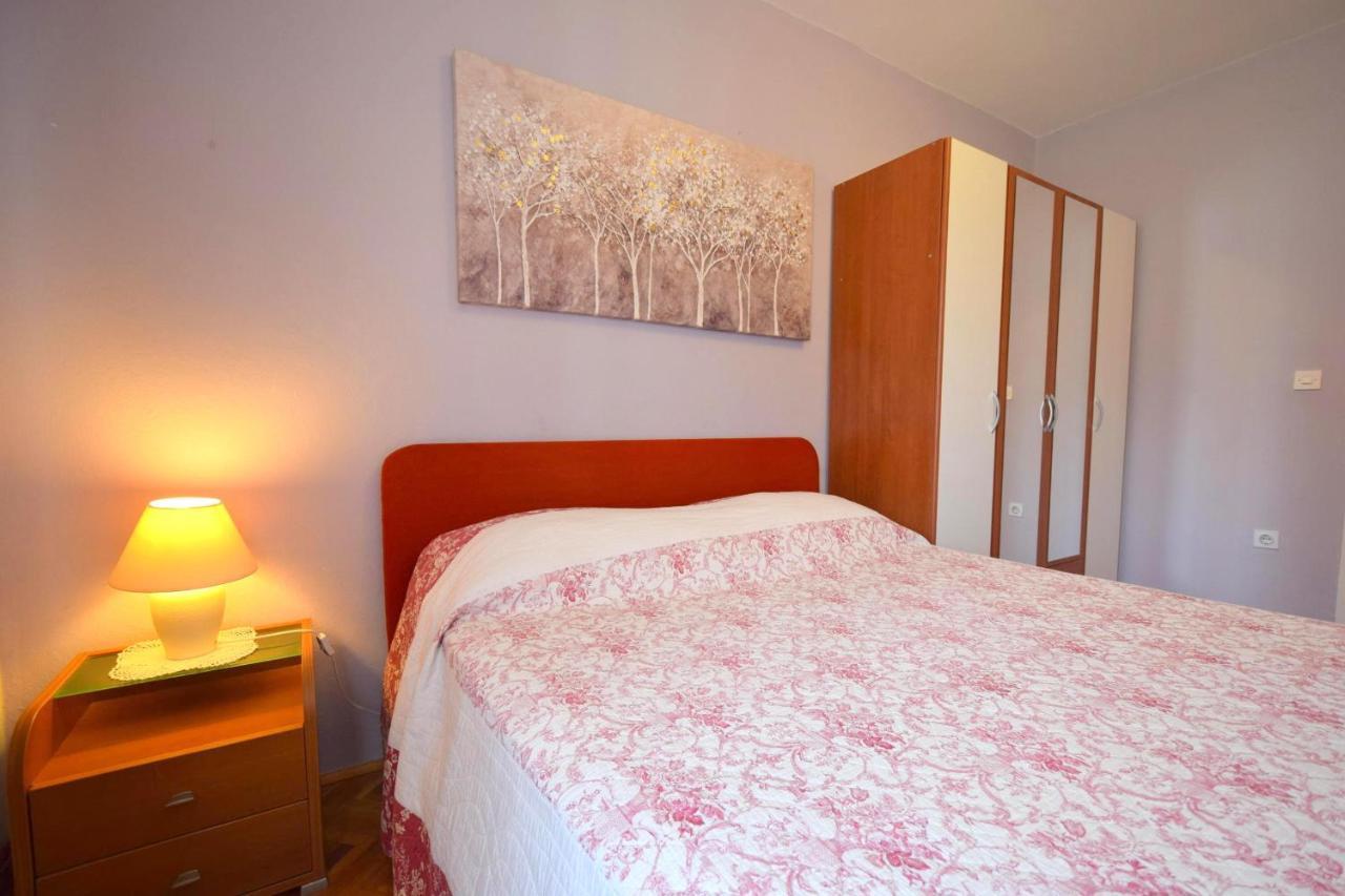 Apartment Mila Malinska Eksteriør bilde