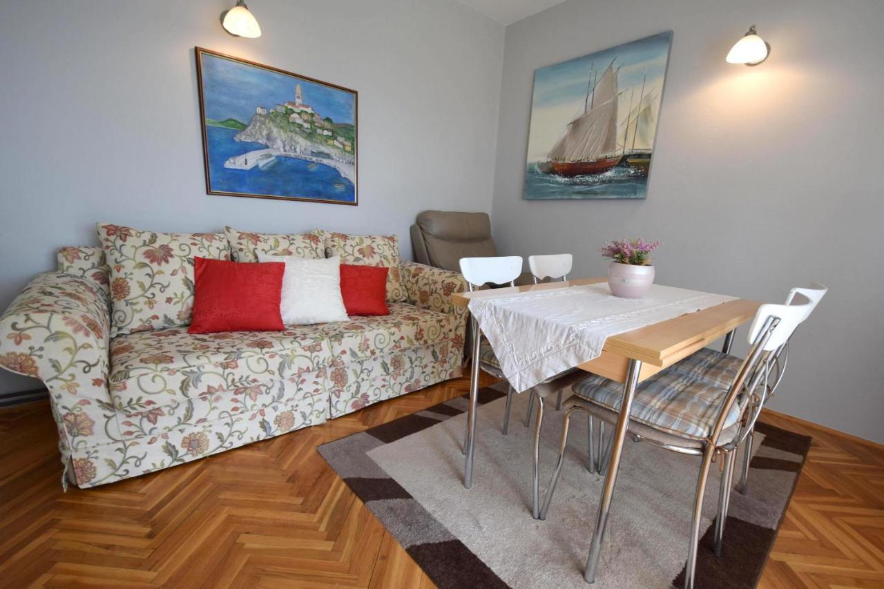 Apartment Mila Malinska Eksteriør bilde