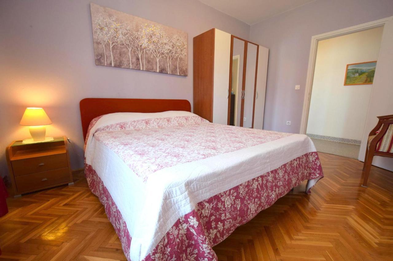 Apartment Mila Malinska Eksteriør bilde
